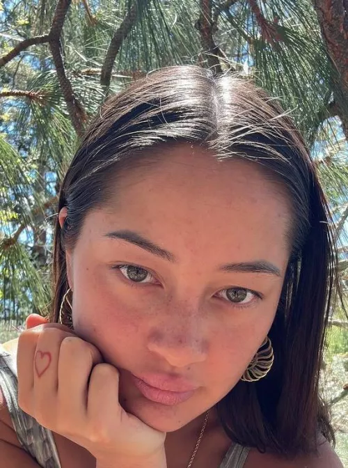  Vietnamese and German 