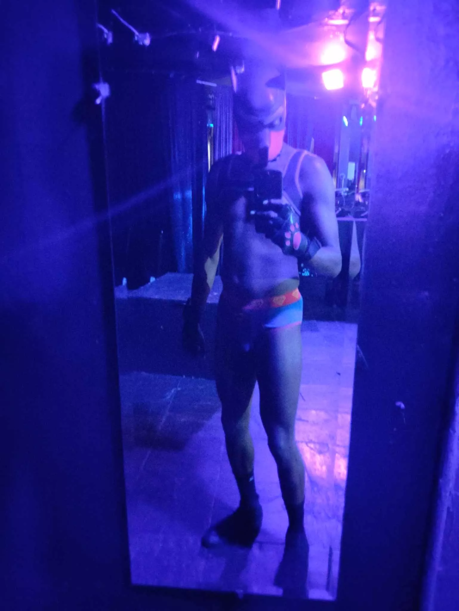 Bad picture I know. But I love pup nights at the bar so much 🥳