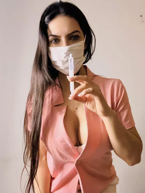 Did someone ask for a nurse? 😏💉