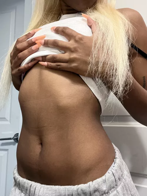 For you acrylic loving simps👻