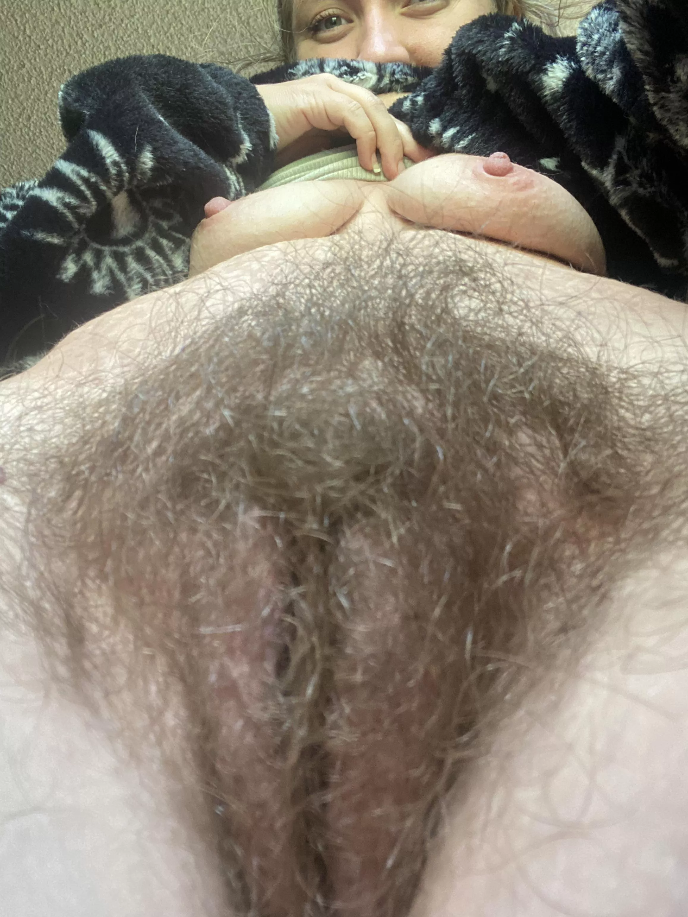 Gonna smother you with my BIIIG bush, hope you’re ready 