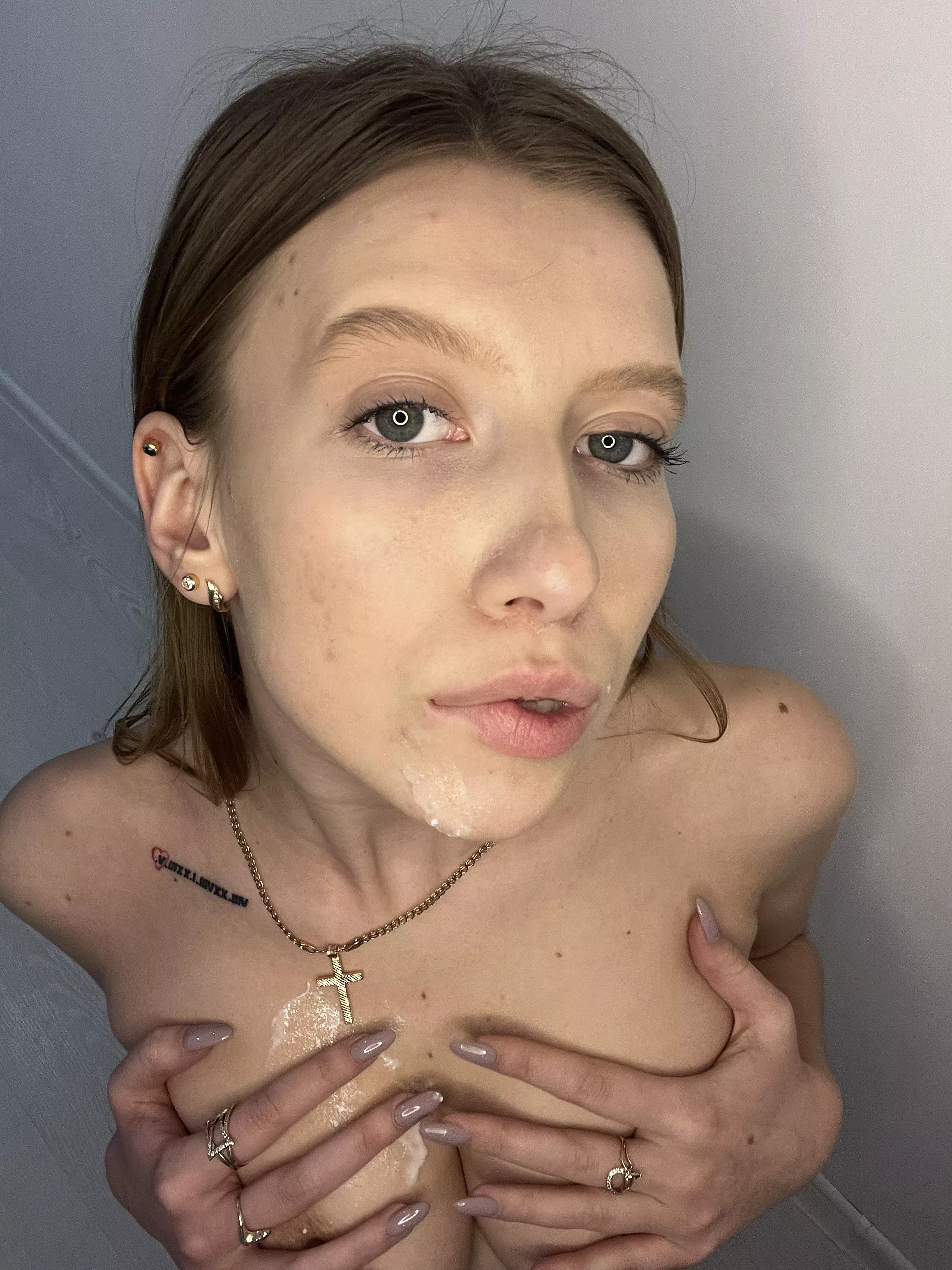 I like the mask on my face