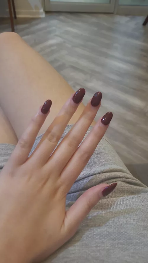 I need a nail appointment stat! Who wants to help me?