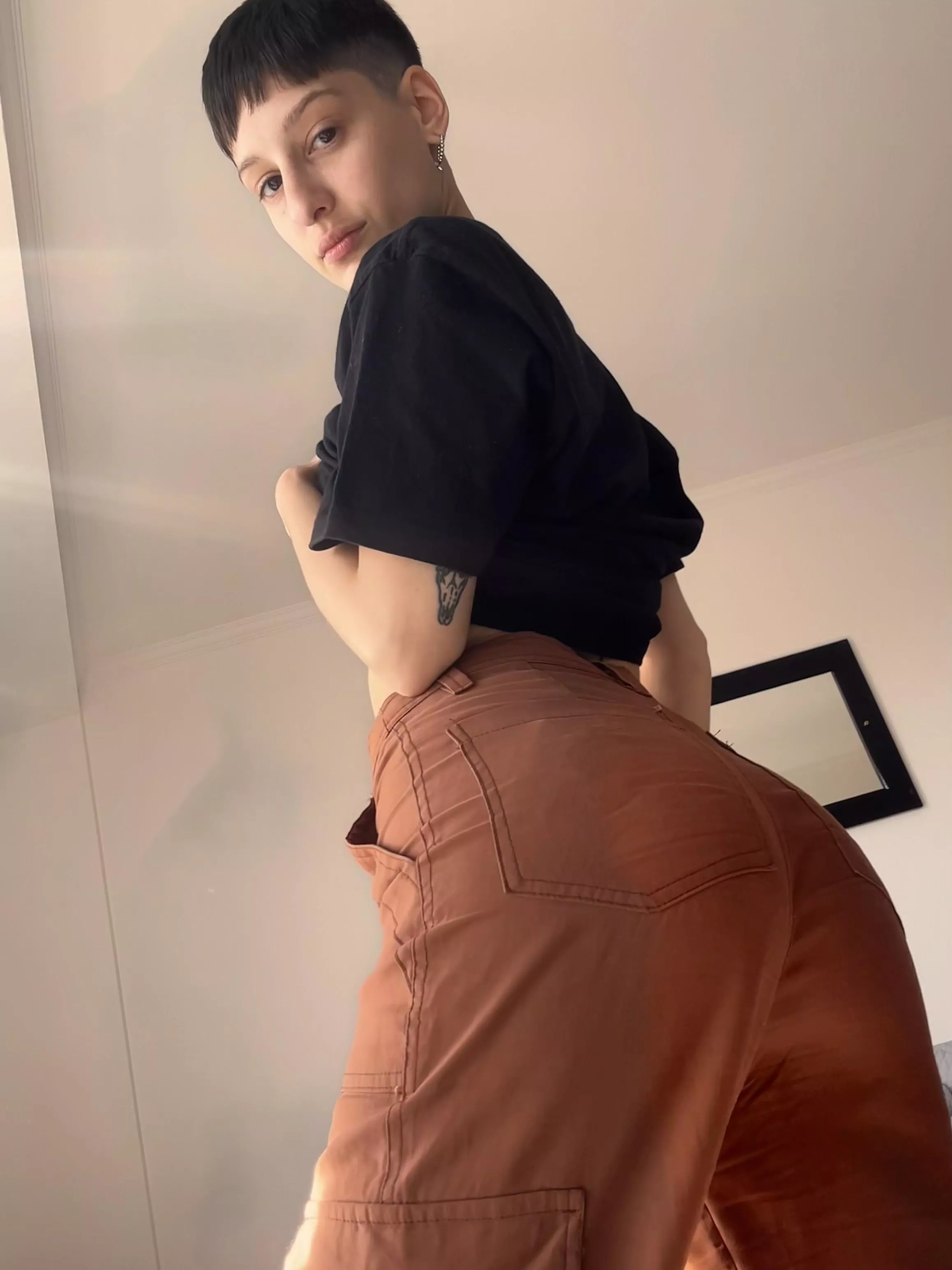 I think I love orange pants 🍑 