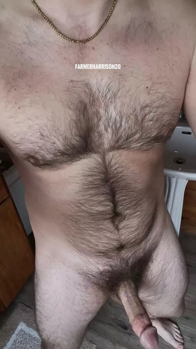 Idk how some guys fully shave.. love my bush sm