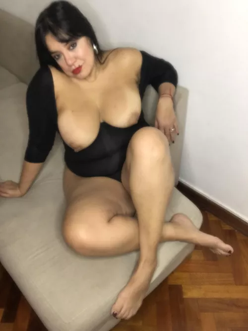 If you suck my tits, my legs spread for you [oc]