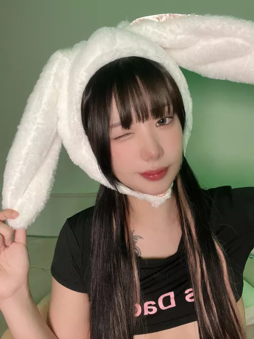 Looking to jump on someone's lap~