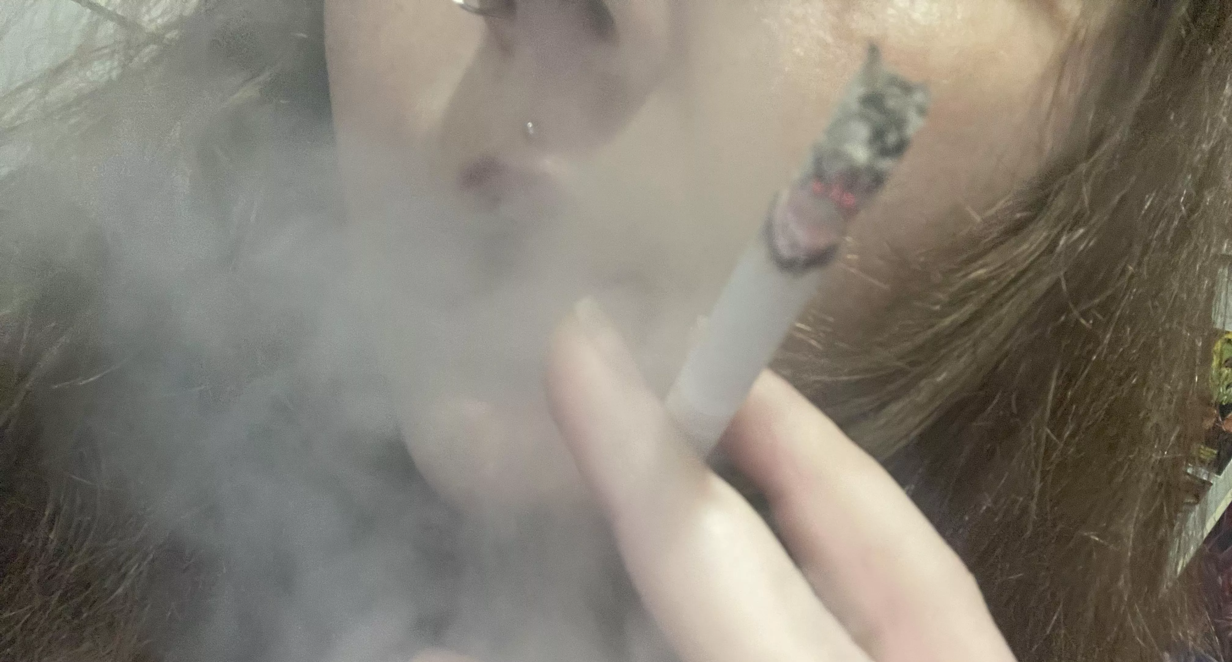 Smoking + listening to music is the best combo