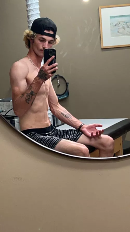 [24] It’s my birthday🤪 spoil me