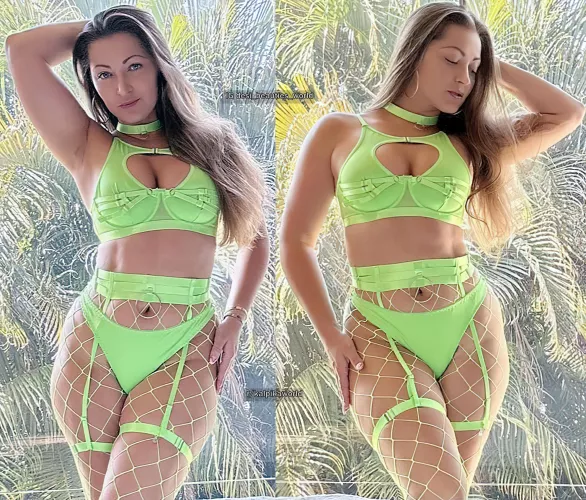 Beautiful Dani Daniels in sexy green lingerie