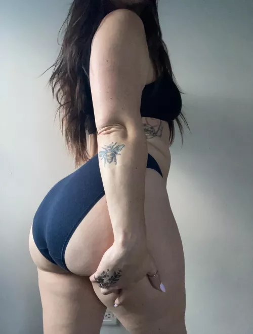 Hair long enough to pull