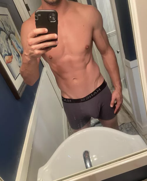 How would you rate my bulge?