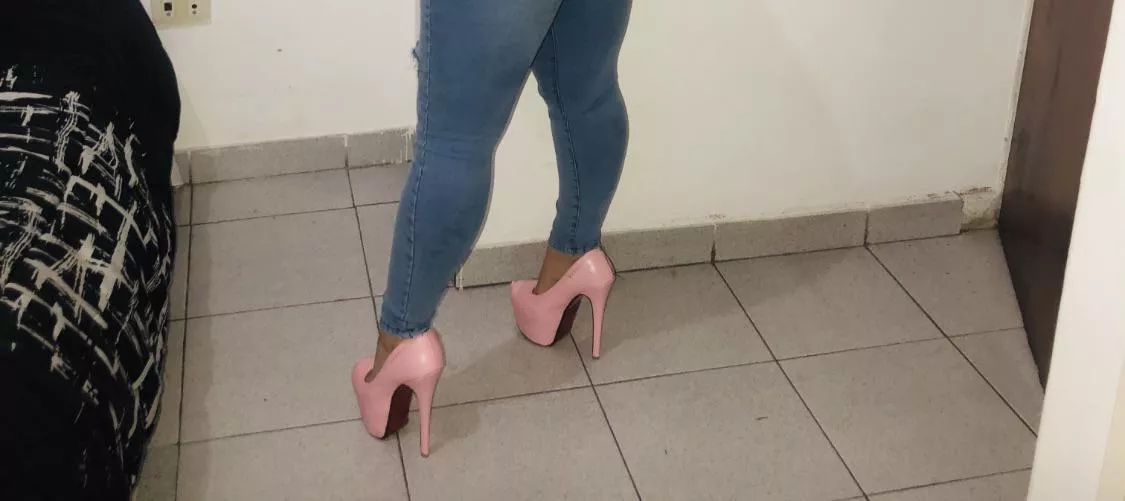 I like the combination of my heels with jeans