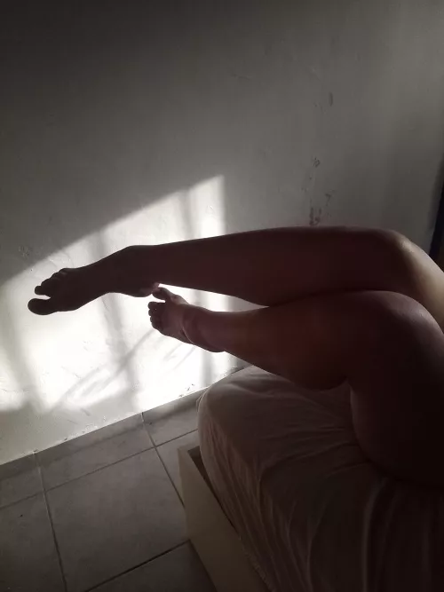 my feet in the light ask for a good body