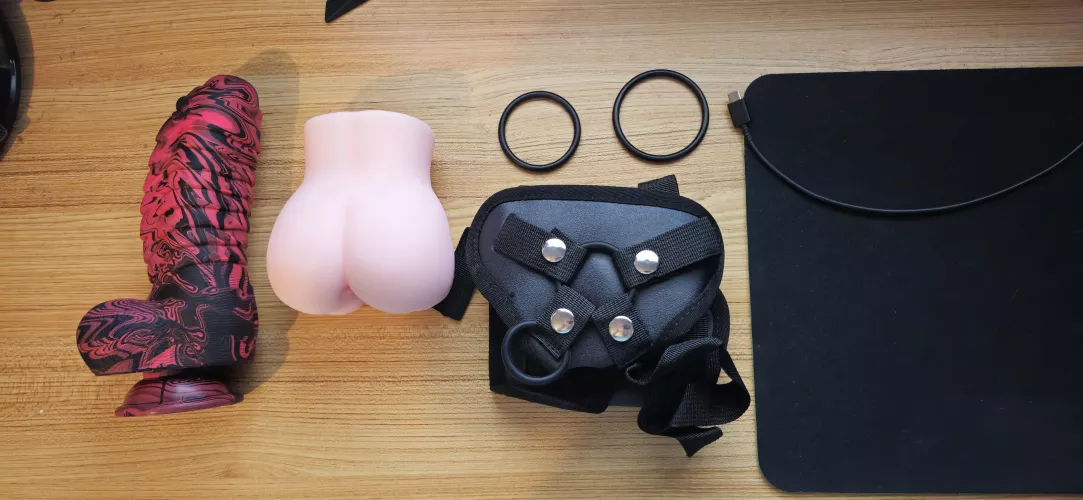 my new toys came in today. im excited!