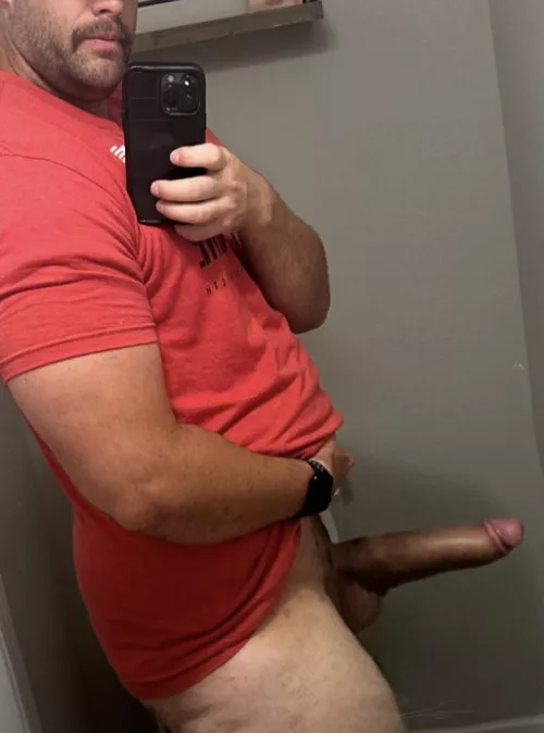 Tell me what you think about a thick dad dick!