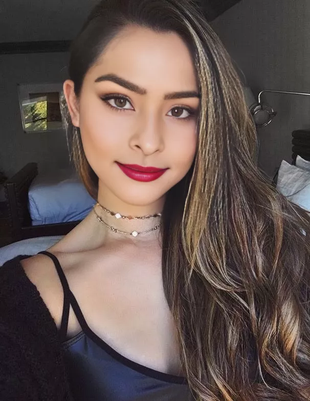 The weekend mood makes me want to lay my hair all in front for you