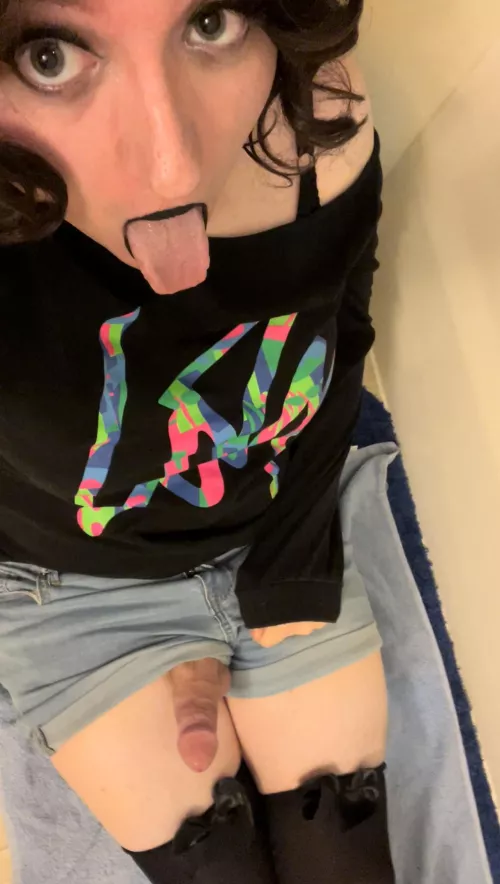 this definitely looks a lil gay