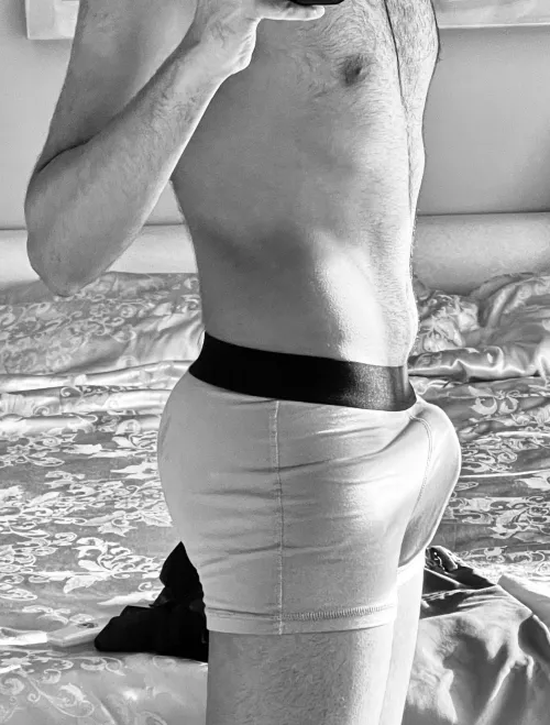 Which curve is better?