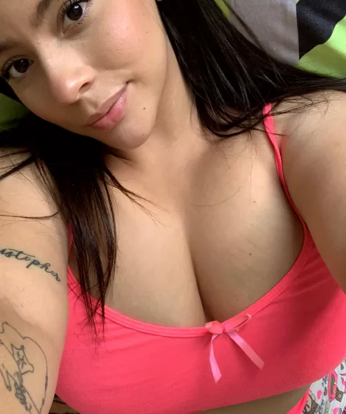 am i girlfriend material?
