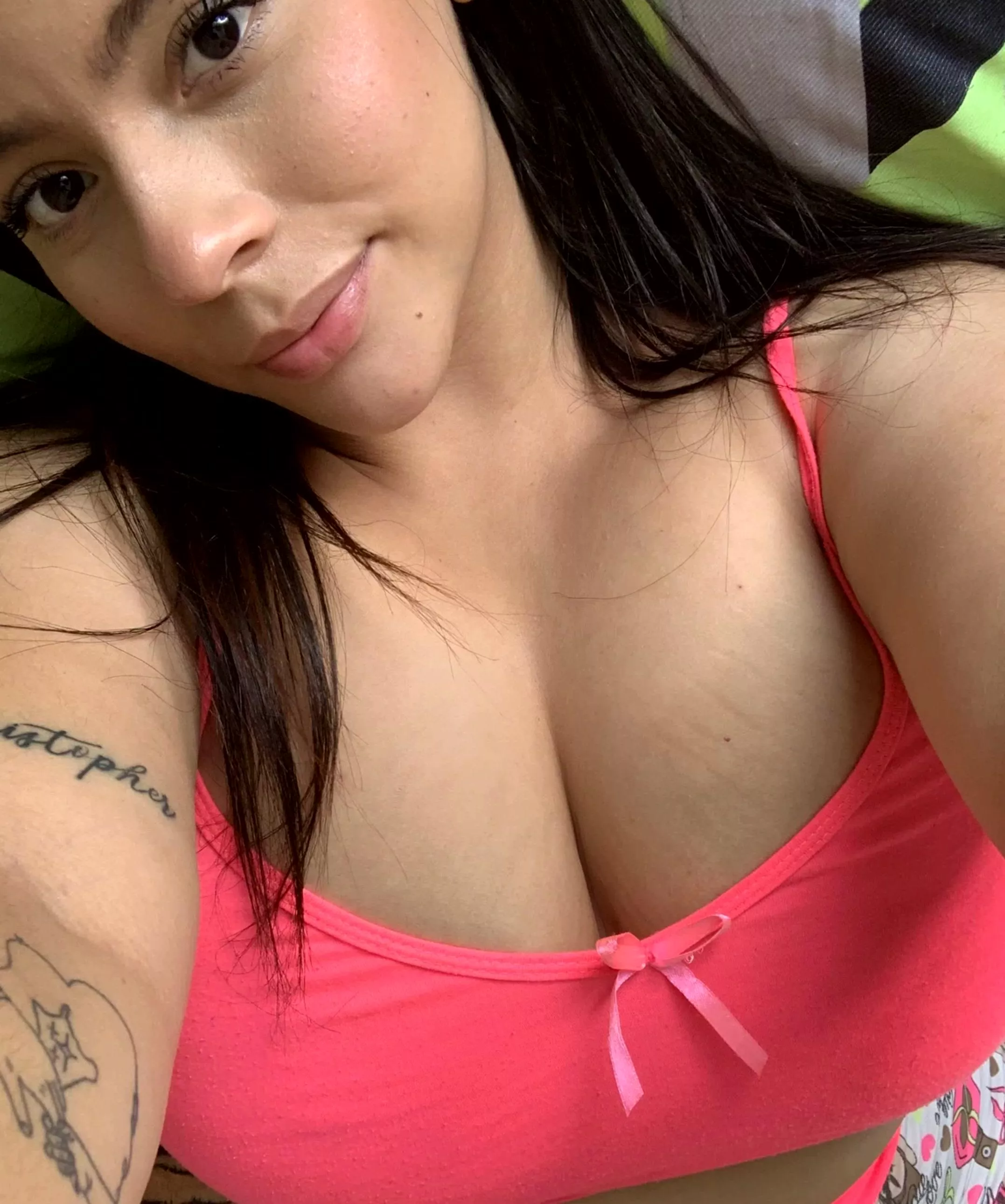 am i girlfriend material?
