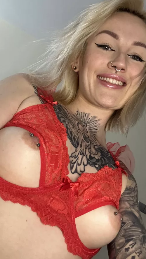 do you guys prefer pierced or natural more [F]