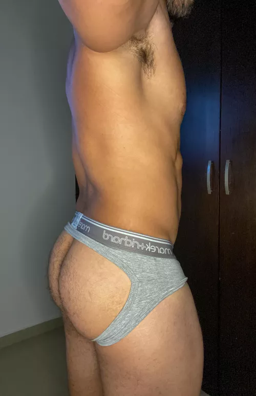 Do you like how its look on me?