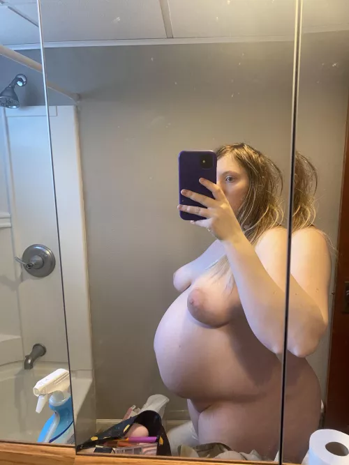 Female 20 34 weeks 5 more to go