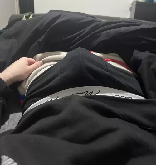 How do I look?😏 Dms open💦😈