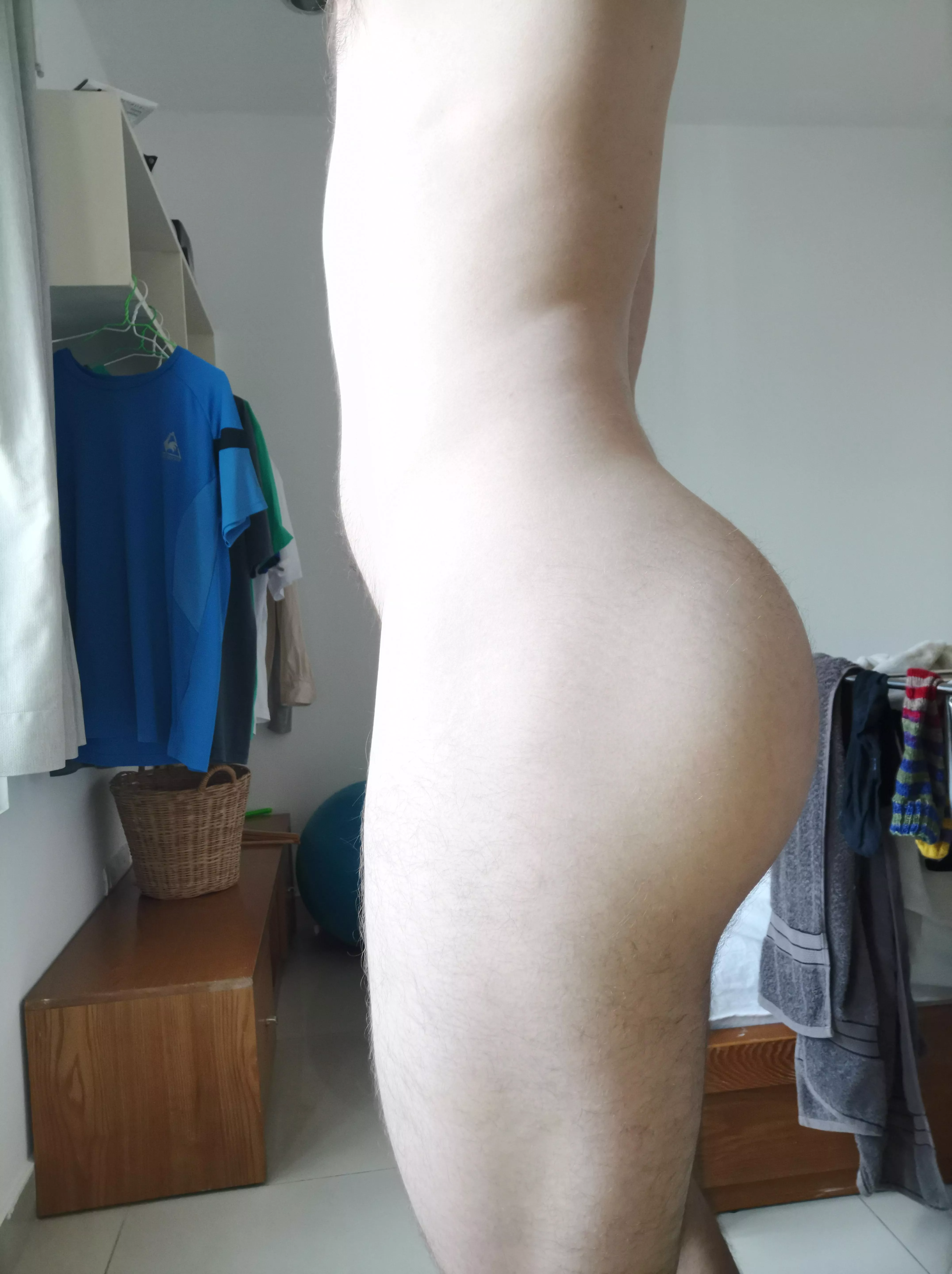 I don't squat... But imagine if I did 🍑