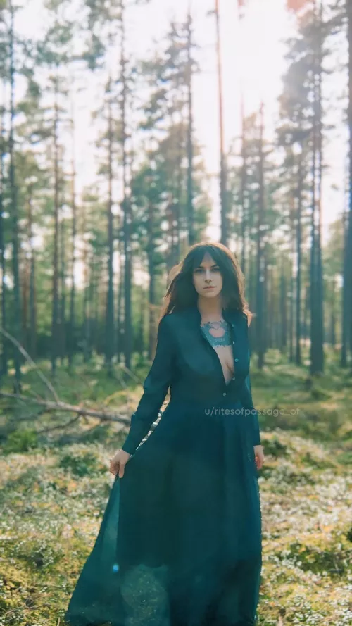 In a few weeks, this spot will be covered in blueberries 🫐. The Swedish forest provides.