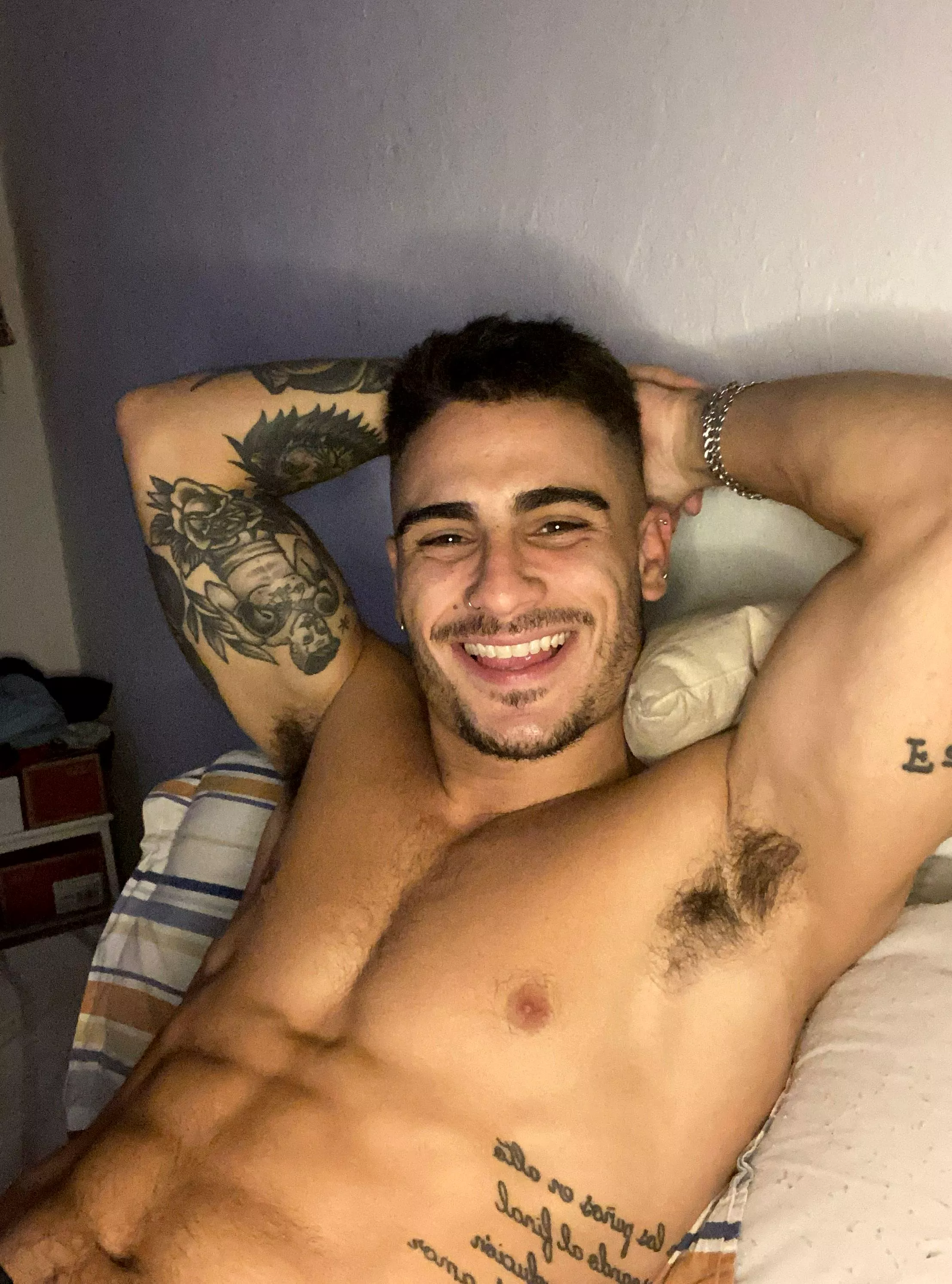Is this the hottest male armpit pic you've ever seen?