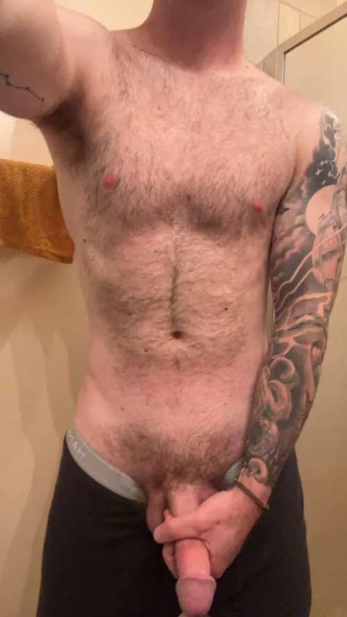 Not exactly a dad bod but🤷🏻‍♂️ [30]