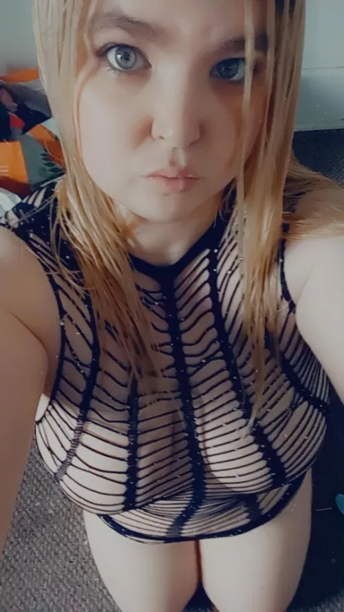 Sexy devil has come to play 