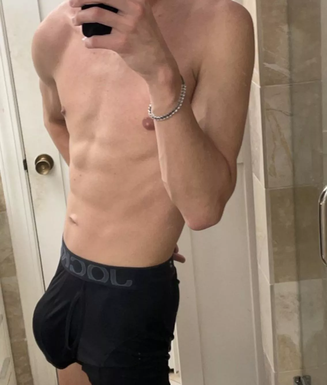 These new underwear are nice😏😏