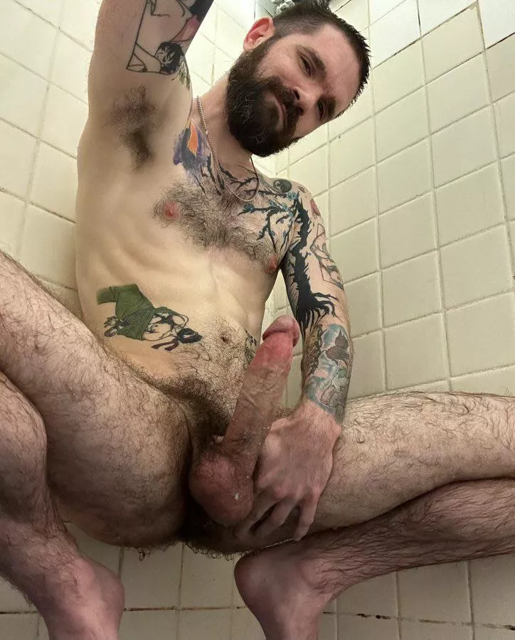 This cock is ready to fucking blow💦