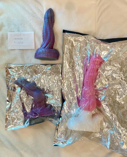 [WTS] [USA] Nocturne, Orochi, Seraphina (w/ suction cup)