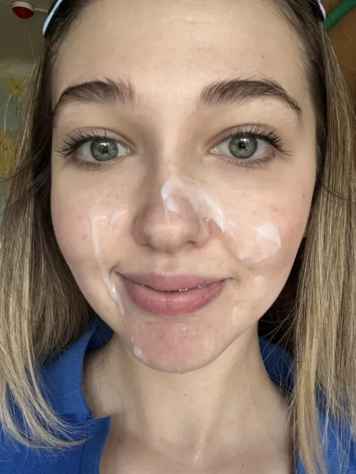 You need to cum on my face so I can smile.