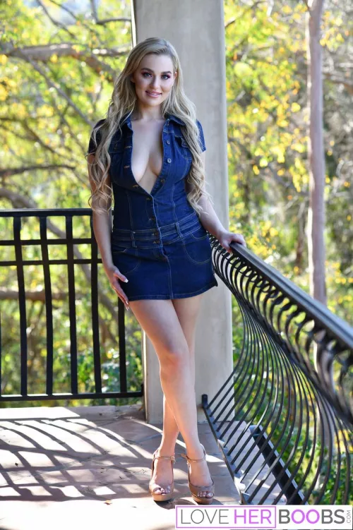 Blake Blossom - gf vibes