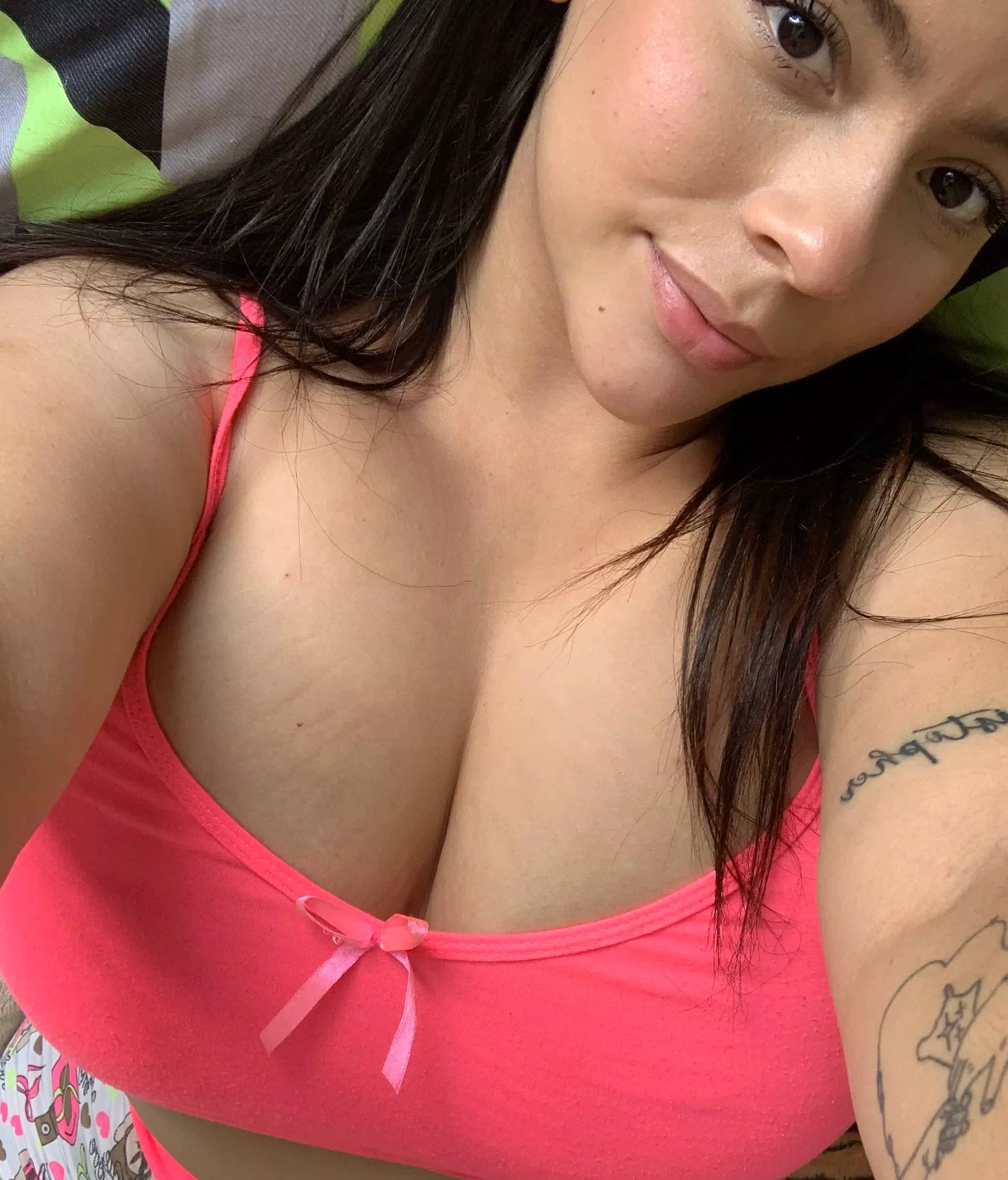 Describe my natural boobs with an emoji 😊
