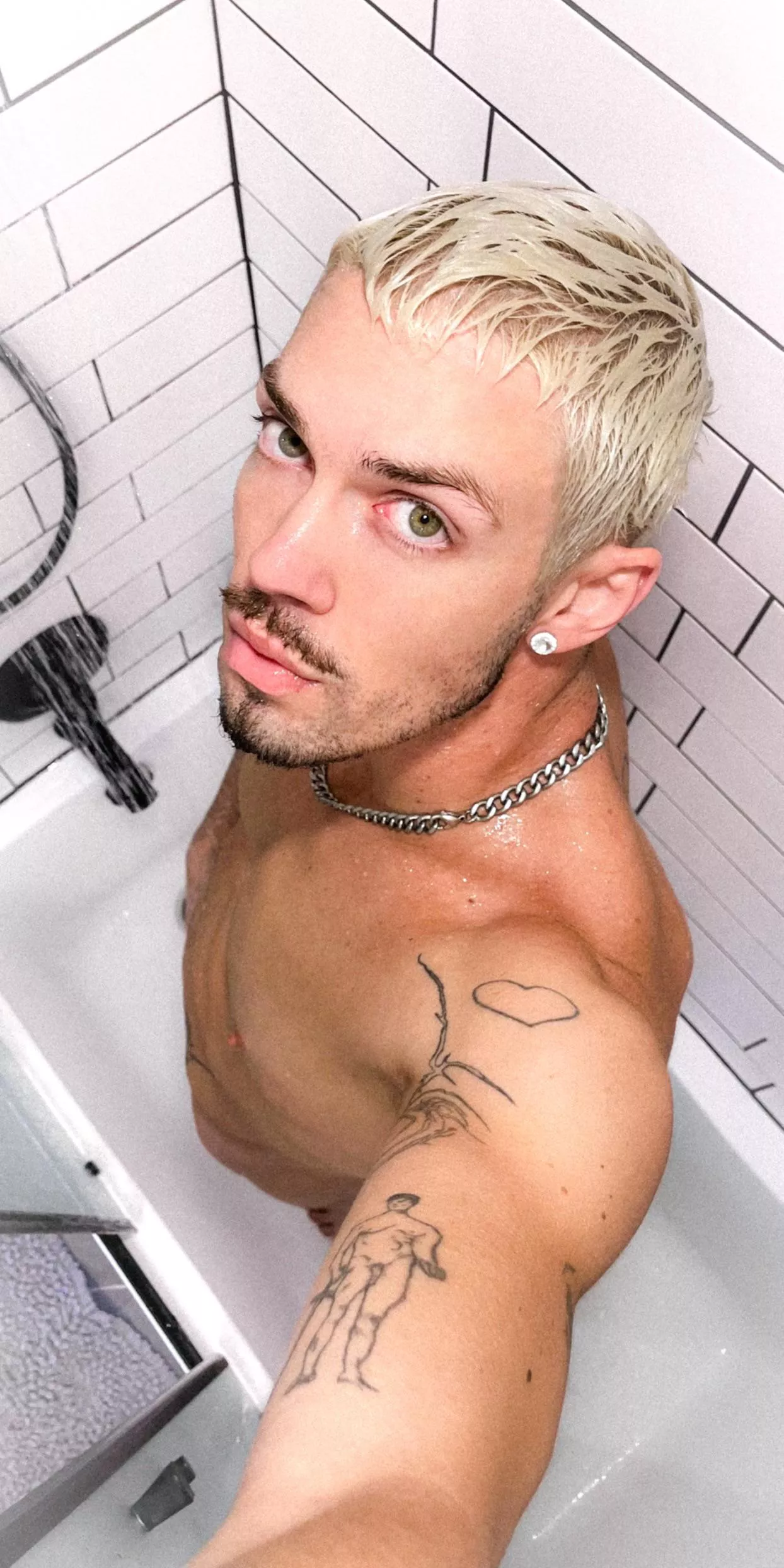 do I look like a good boy to you? 