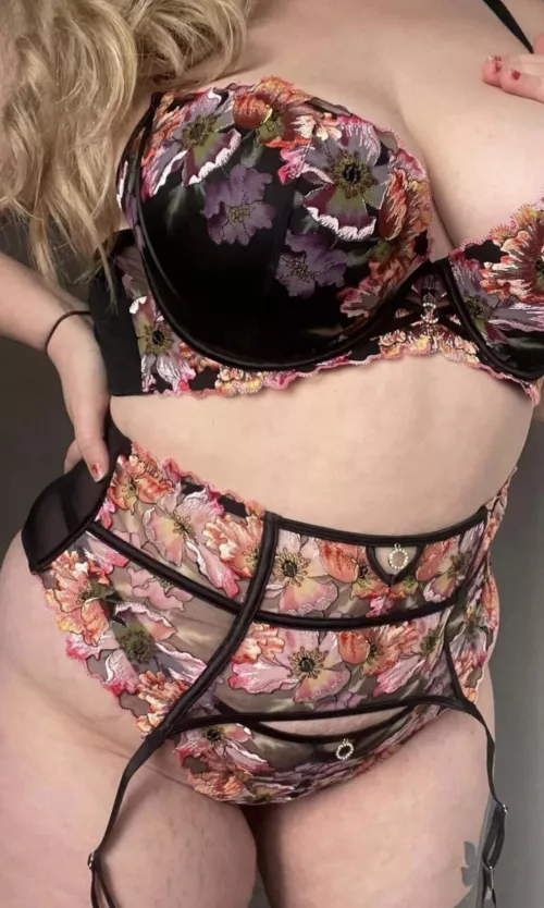 Garter belts make everything better 