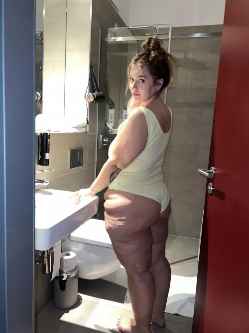 Honey, will you hold the weight of my big thighs?