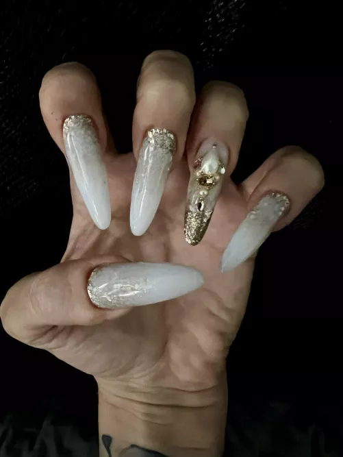 Love this angle of my nails