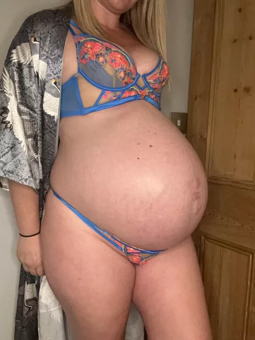 Mommy is about to explode