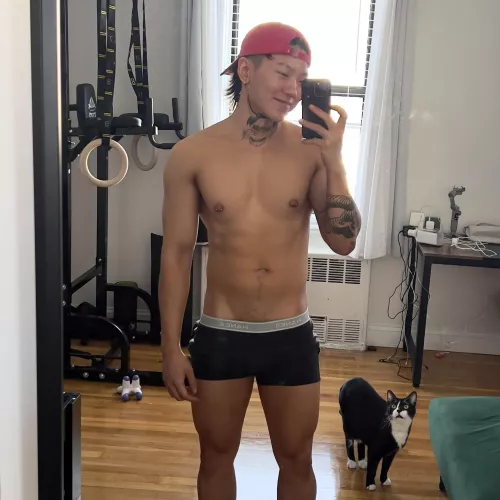 My cat hates citrus and I look like an orange to him. Happy sunday! 