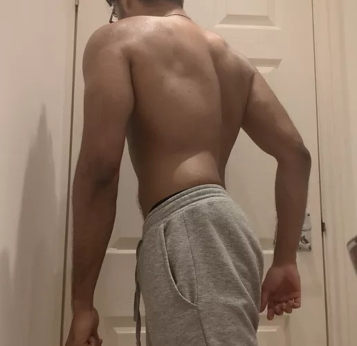 Need some back scratches 