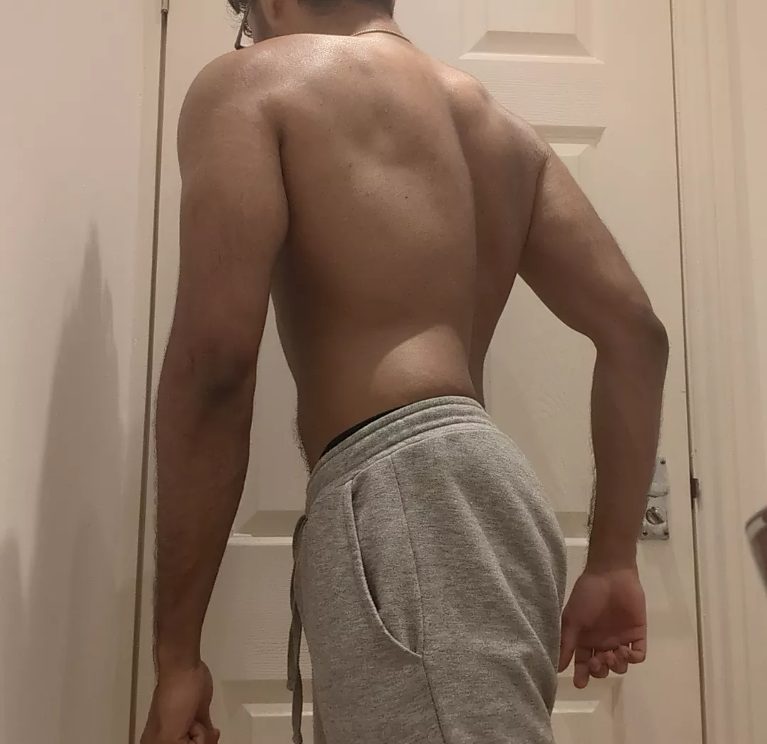 Need some back scratches 