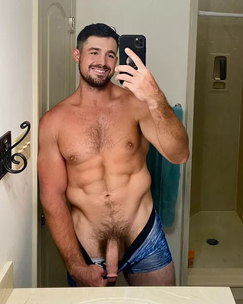 (30) I don’t post flaccid often, but wth😜