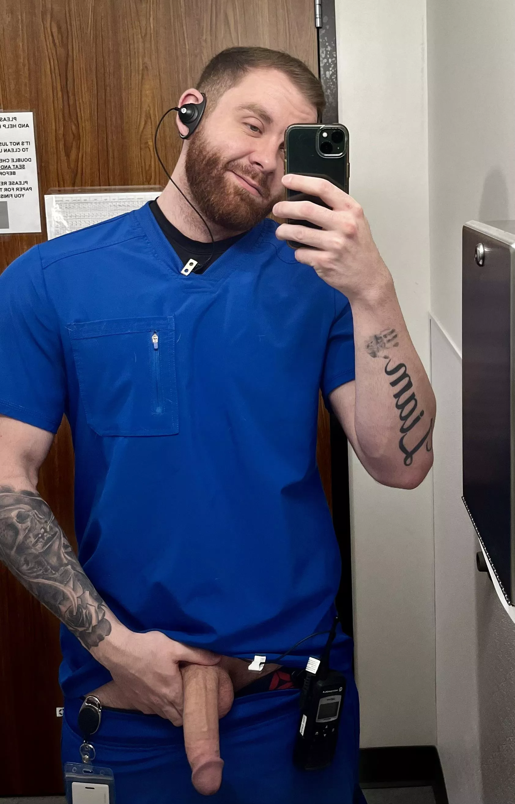 [31] Come play with daddy’s cock at work 😈